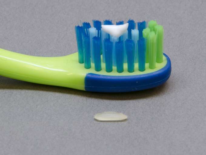 toothpaste for children under three years old